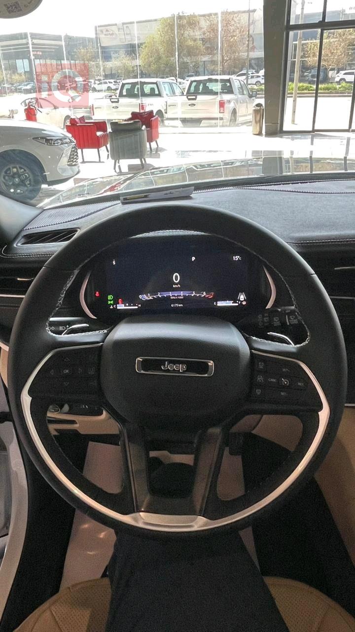 جيب جراند شيروكي